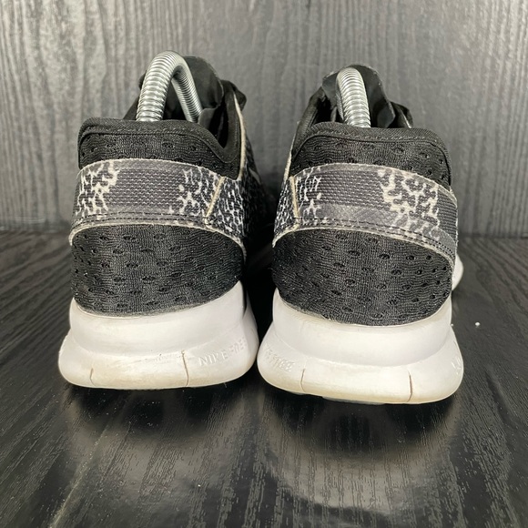 Nike FREE TR FIT 5 Women’s size 9 - Picture 8 of 10